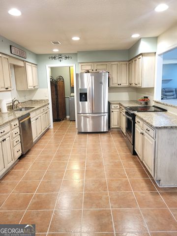3904 34th Street SW, Lanett, AL 36863