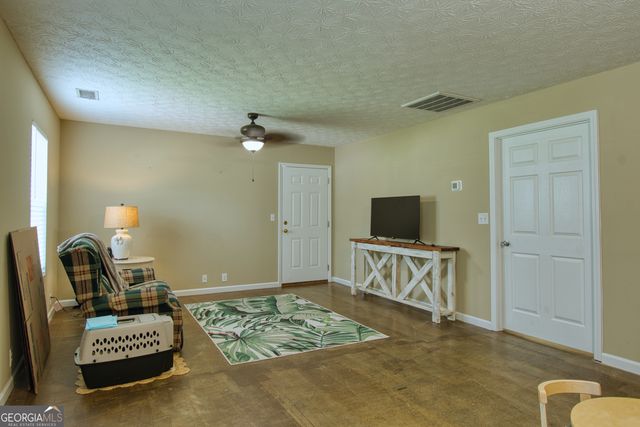 3904 34th Street SW, Lanett, AL 36863