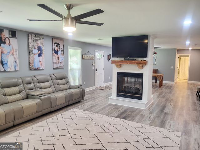 3904 34th Street SW, Lanett, AL 36863
