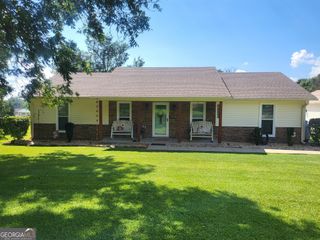 3904 34th Street SW, Lanett, AL 36863