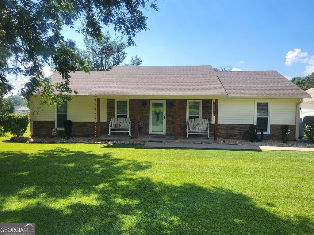 3904 34th Street SW, Lanett, AL 36863