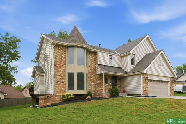 6420 S 106 Circle, Omaha, NE 68127