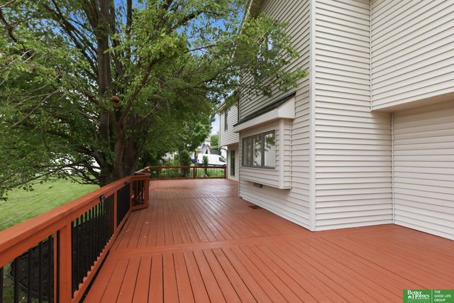6420 S 106 Circle, Omaha, NE 68127