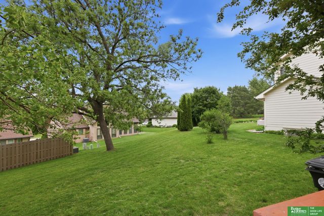 6420 S 106 Circle, Omaha, NE 68127
