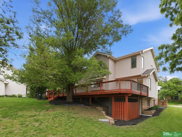 6420 S 106 Circle, Omaha, NE 68127