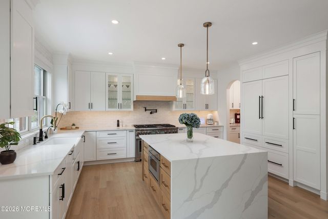 30 Wigwam Path, Manasquan, NJ 08736