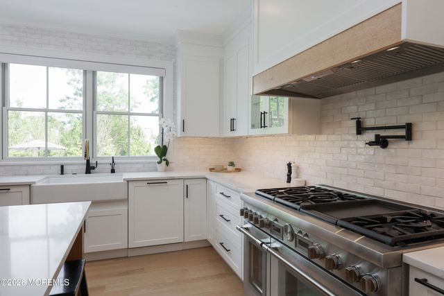 30 Wigwam Path, Manasquan, NJ 08736