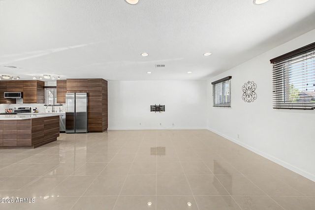 1043 E LILAC Drive, Tempe, AZ 85288