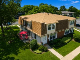 2208 Ramsey Circle, Schaumburg, IL 60194