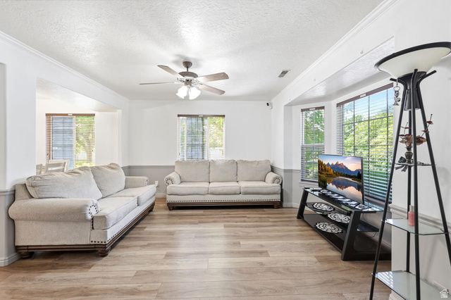 984 N INDEPENDENCE AVE, Provo, UT 84604