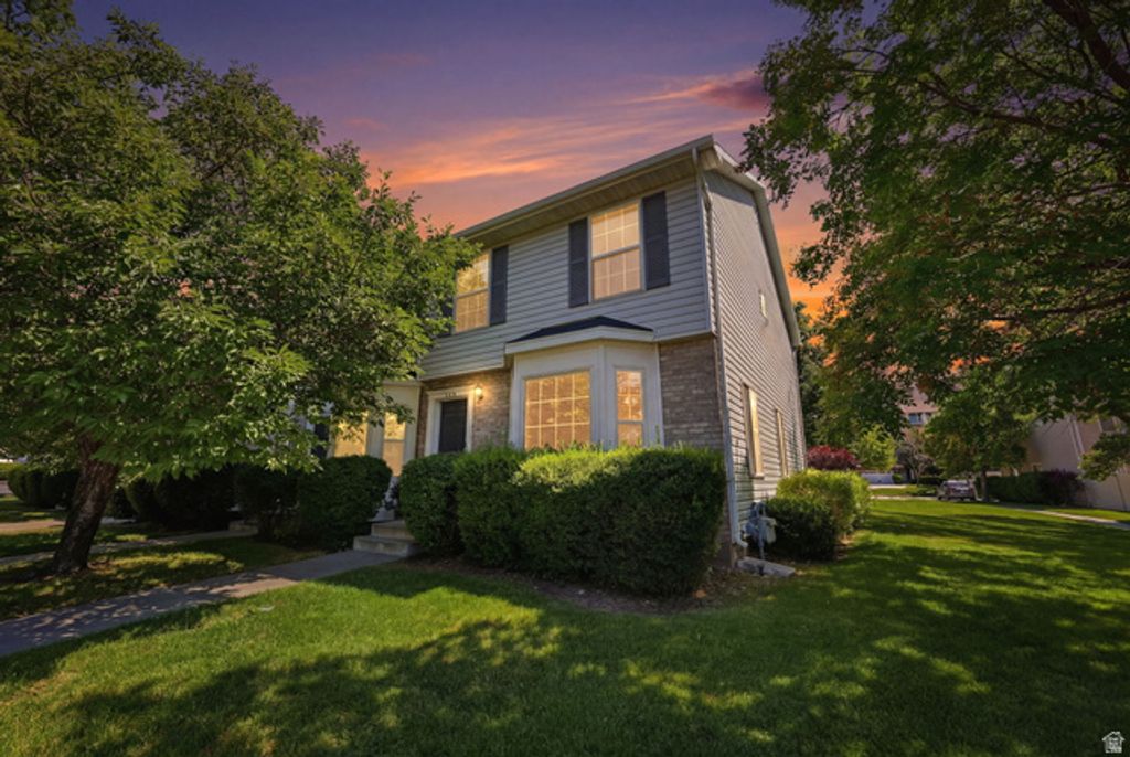 984 N INDEPENDENCE AVE, Provo, UT 84604