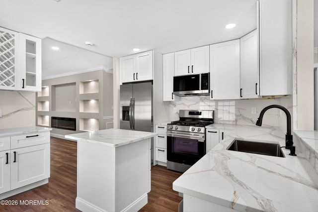 1575 Goldspire Road, Toms River, NJ 08755