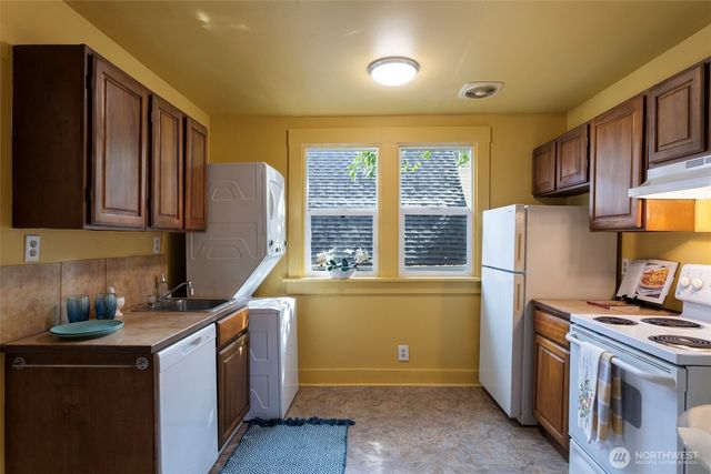 2307 E Columbia Street, Seattle, WA 98122