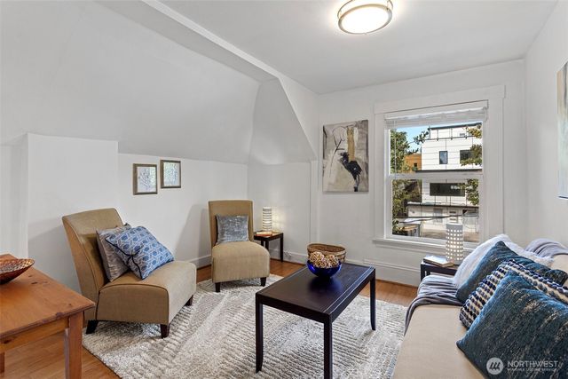 2307 E Columbia Street, Seattle, WA 98122