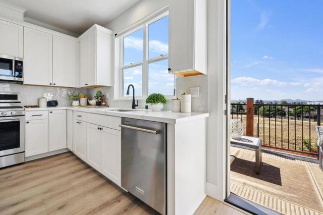 117 Skyline Vista Way, Watsonville, CA 95076