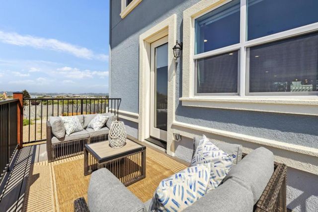 117 Skyline Vista Way, Watsonville, CA 95076