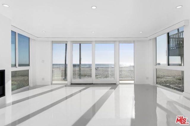 2419 Ocean Front Walk, Venice (los Angeles), CA 90291