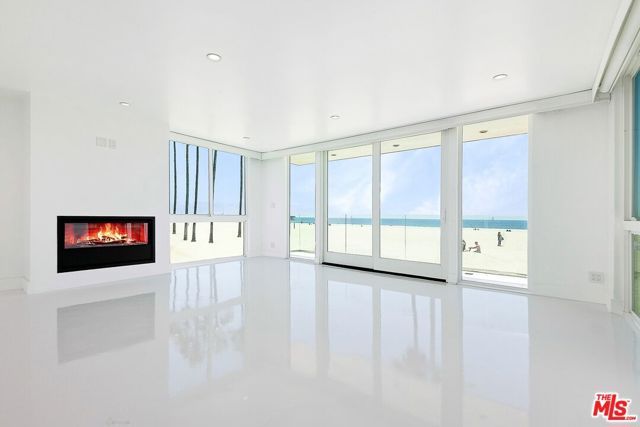 2419 Ocean Front Walk, Venice (los Angeles), CA 90291