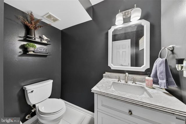 13802 MAPLEDALE AVE, Woodbridge, VA 22193