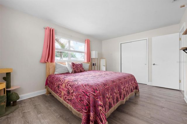 5120 BROOKMEADE DRIVE, Sarasota, FL 34232