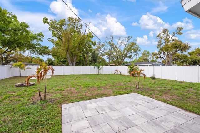 5120 BROOKMEADE DRIVE, Sarasota, FL 34232