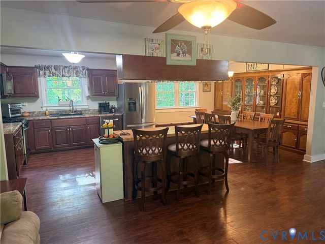 13300 Taylor Dr, Disputanta, VA 23842