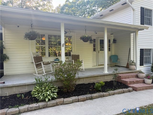 13300 Taylor Dr, Disputanta, VA 23842