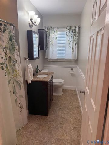 13300 Taylor Dr, Disputanta, VA 23842