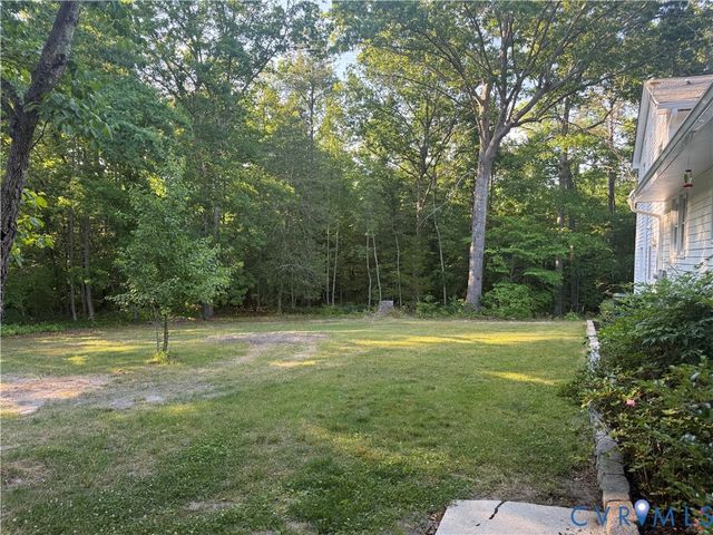 13300 Taylor Dr, Disputanta, VA 23842