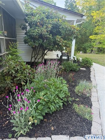13300 Taylor Dr, Disputanta, VA 23842