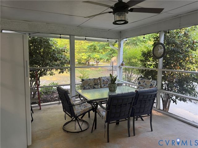 13300 Taylor Dr, Disputanta, VA 23842