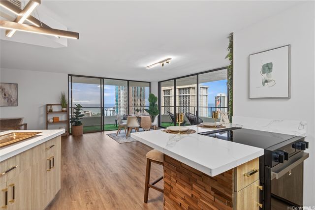 1910 Ala Moana Boulevard 27A, Honolulu, HI 96815