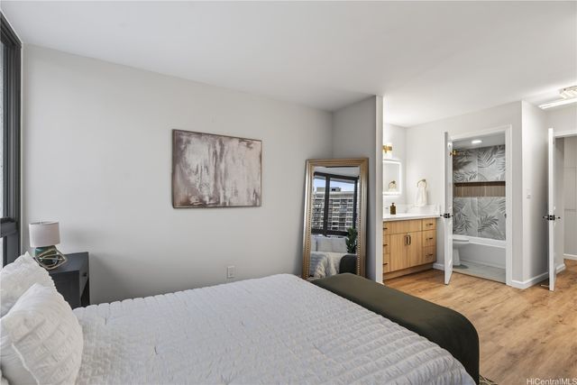 1910 Ala Moana Boulevard 27A, Honolulu, HI 96815