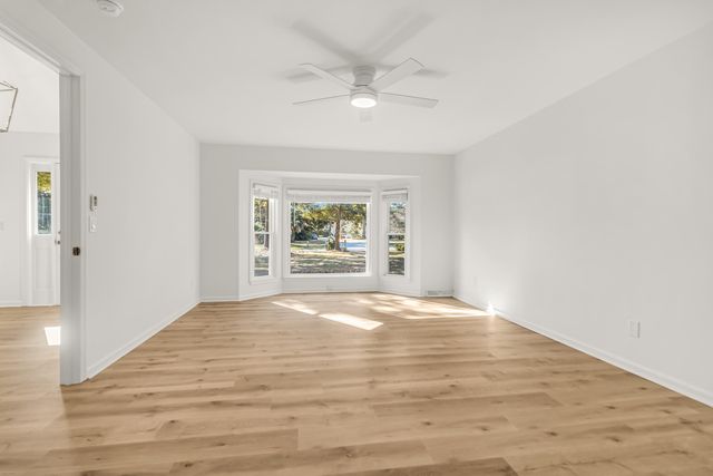 404 Hobcaw Drive, Mount Pleasant, SC 29464