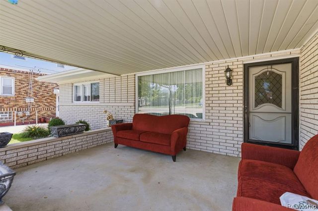 19100 Masonic Boulevard, Roseville, MI 48066