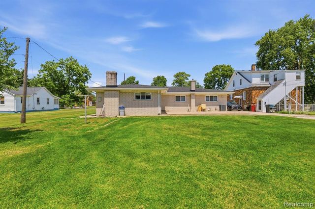 19100 Masonic Boulevard, Roseville, MI 48066