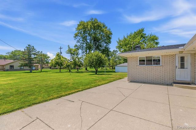 19100 Masonic Boulevard, Roseville, MI 48066