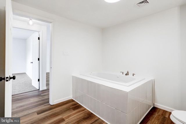 2145 DUNKSFERRY RD, Bensalem, PA 19020