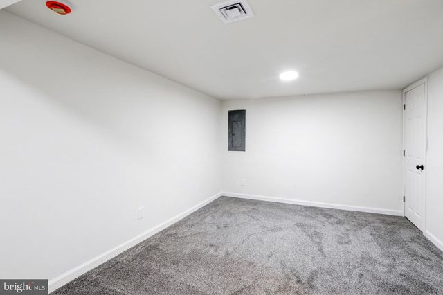 2145 DUNKSFERRY RD, Bensalem, PA 19020