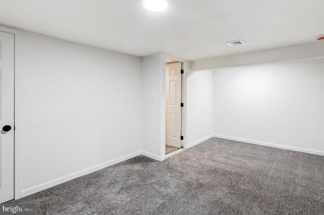 2145 DUNKSFERRY RD, Bensalem, PA 19020