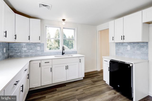 2145 DUNKSFERRY RD, Bensalem, PA 19020