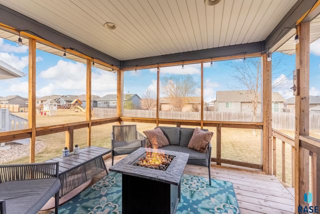 3312 E Chatham St Street, Sioux Falls, SD 57108