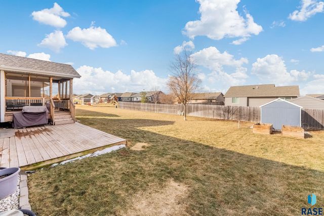 3312 E Chatham St Street, Sioux Falls, SD 57108