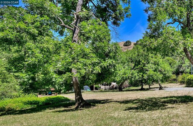 5455 Alhambra Valley Rd, Martinez, CA 94553