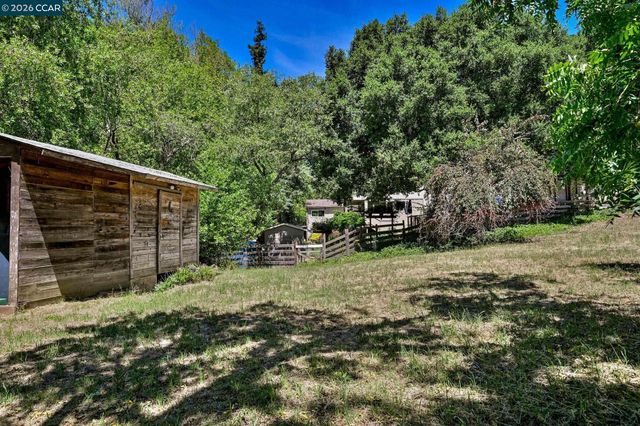 5455 Alhambra Valley Rd, Martinez, CA 94553