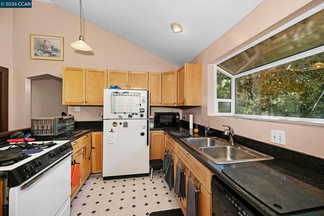 5455 Alhambra Valley Rd, Martinez, CA 94553