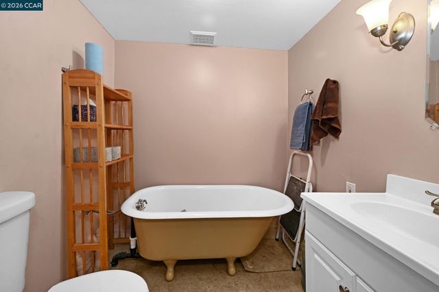 5455 Alhambra Valley Rd, Martinez, CA 94553