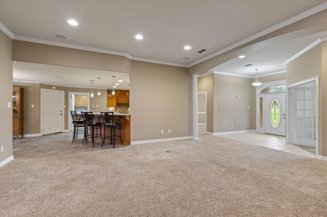 5290 Tevey Rd, Longview, TX 75605