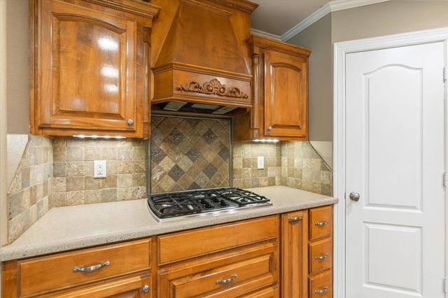 5290 Tevey Rd, Longview, TX 75605