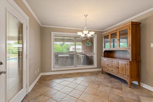 5290 Tevey Rd, Longview, TX 75605